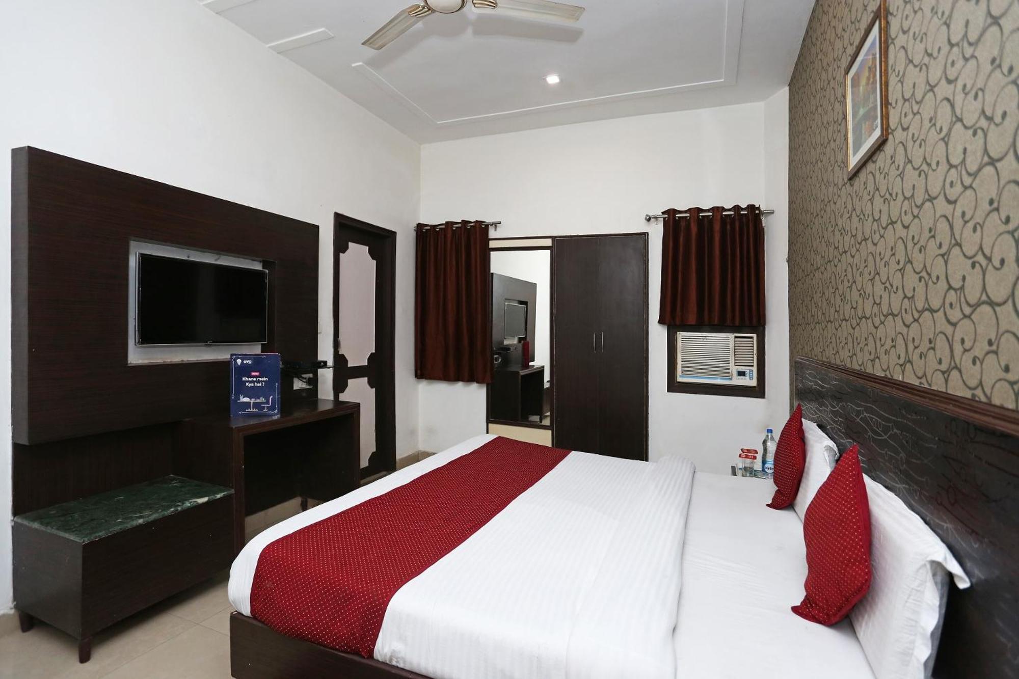 Hotel O Kanha Continental Agra  Bagian luar foto