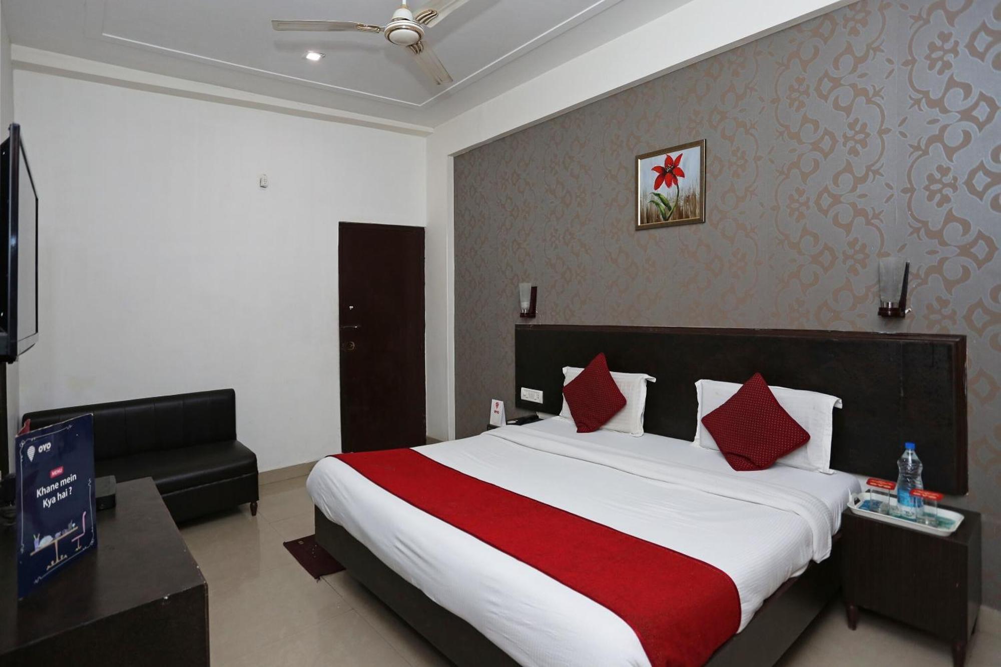 Hotel O Kanha Continental Agra  Bagian luar foto